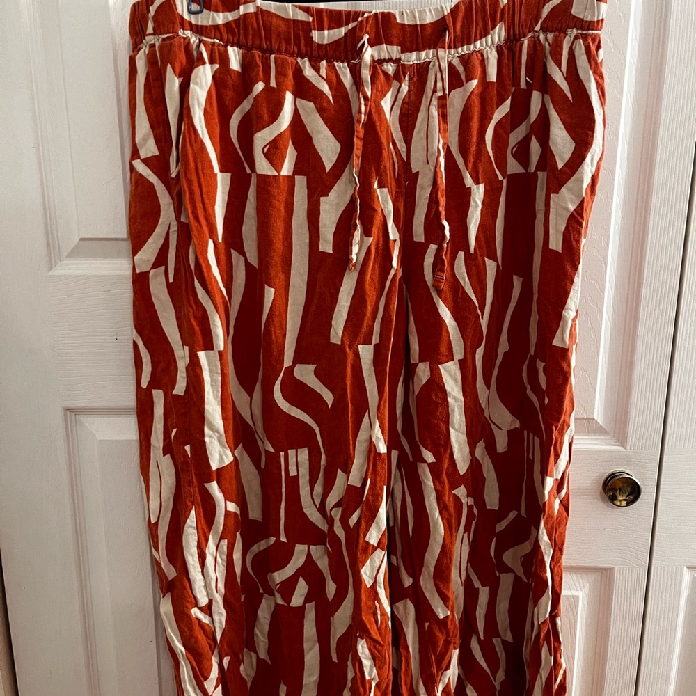 Ava & Viv Orange and White Patterned Pants